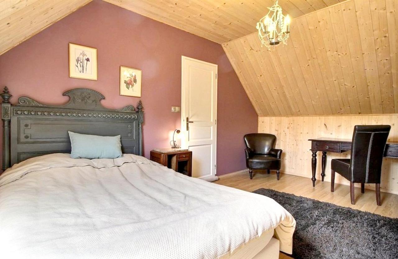 Maison Spacieuse A Plougonven Avec Jacuzzi Et Jardin מראה חיצוני תמונה