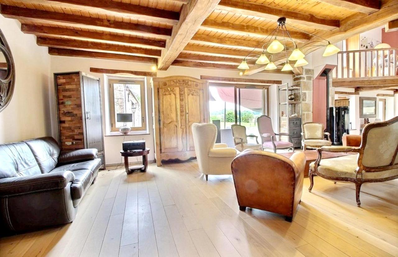 Maison Spacieuse A Plougonven Avec Jacuzzi Et Jardin מראה חיצוני תמונה